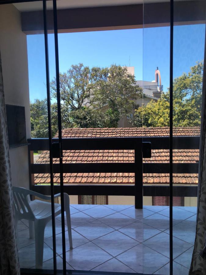 Apartamentos Vo Lela Bombinhas Eksteriør billede