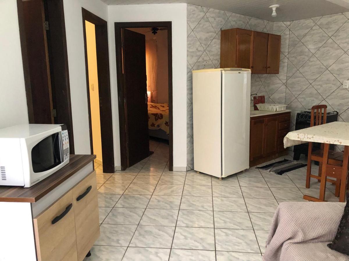 Apartamentos Vo Lela Bombinhas Eksteriør billede